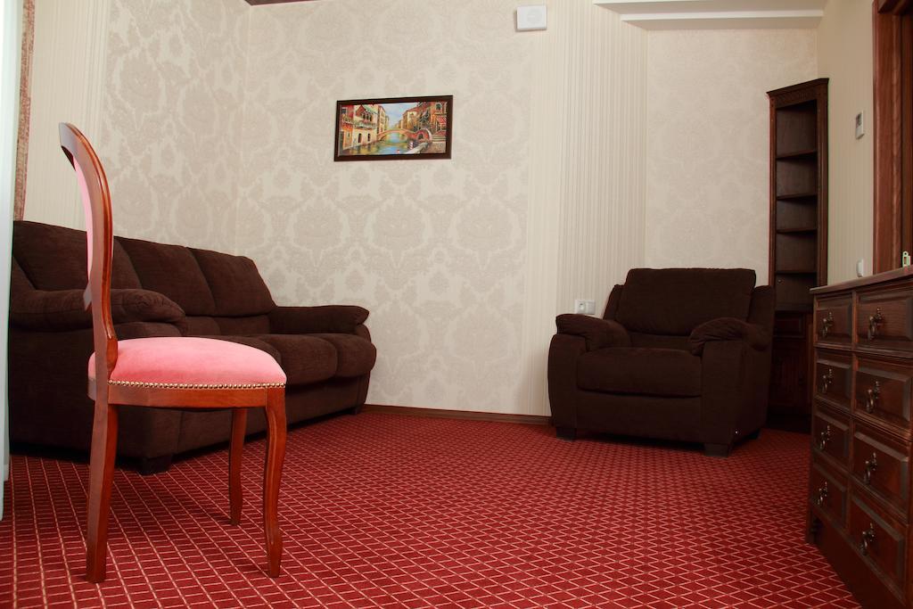 Hotel Aristokrat 波尔塔瓦 客房 照片