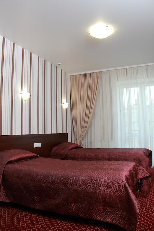 Hotel Aristokrat 波尔塔瓦 客房 照片